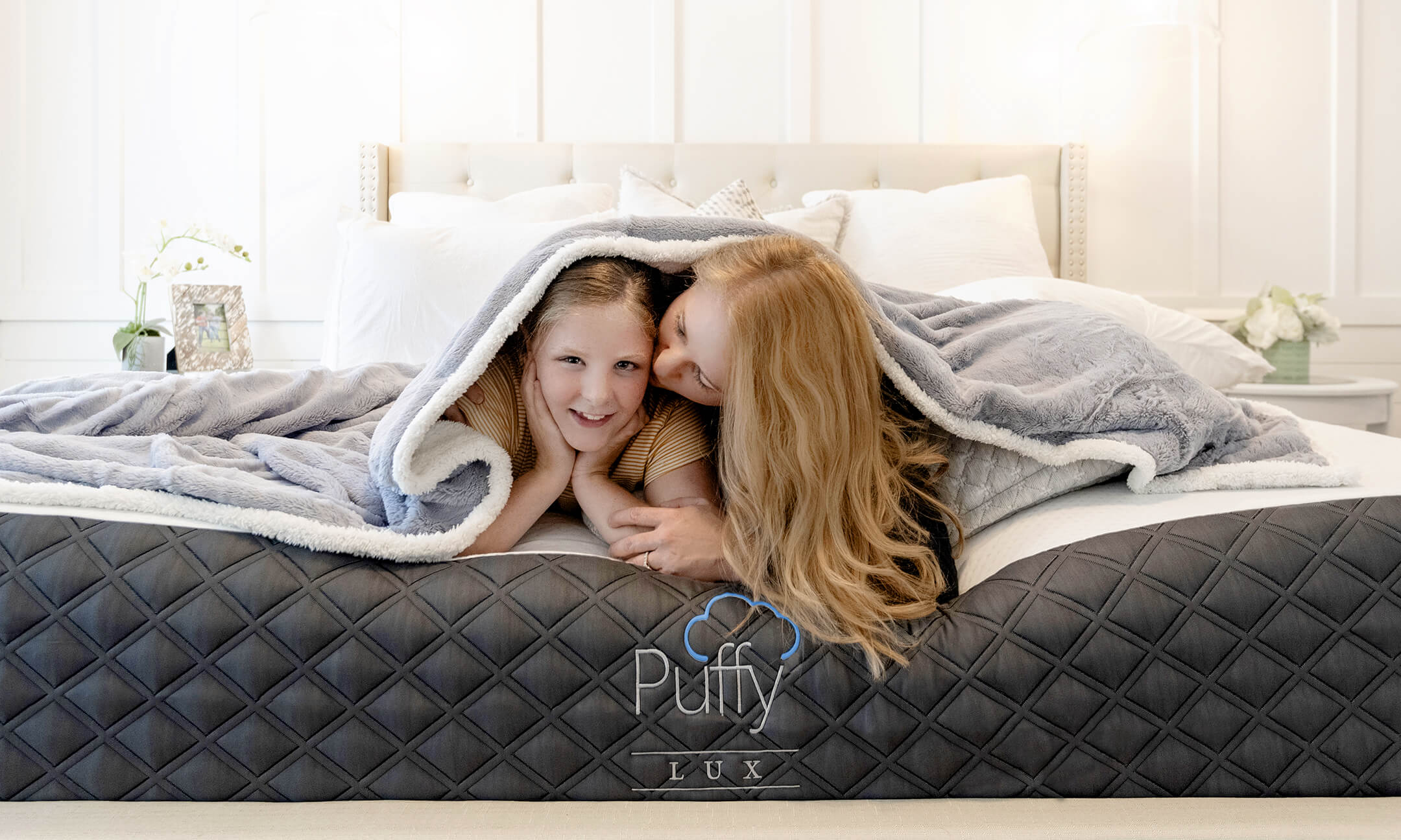 Puffy Deluxe Blanket - Image 5